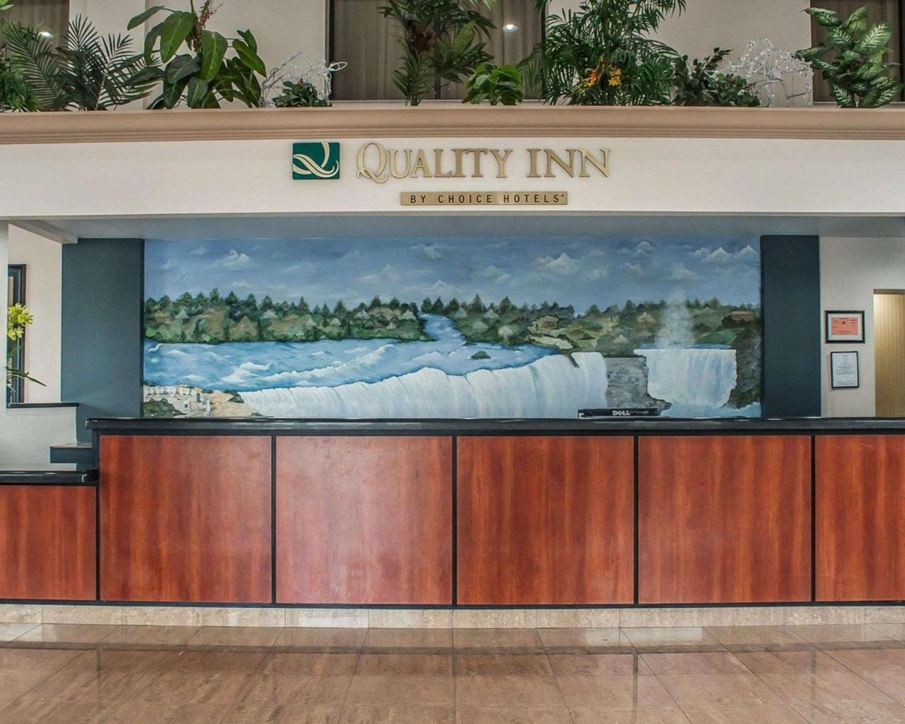 Quality Inn Niagara Falls Exterior photo